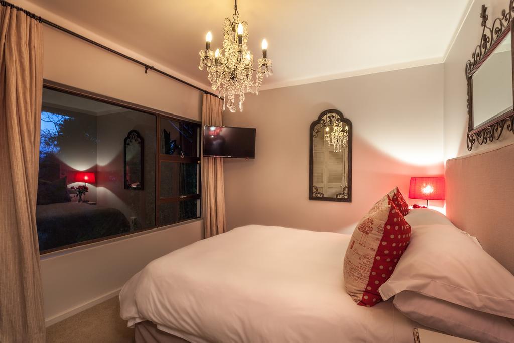 Loerie Hide Bed and Breakfast East London Buitenkant foto